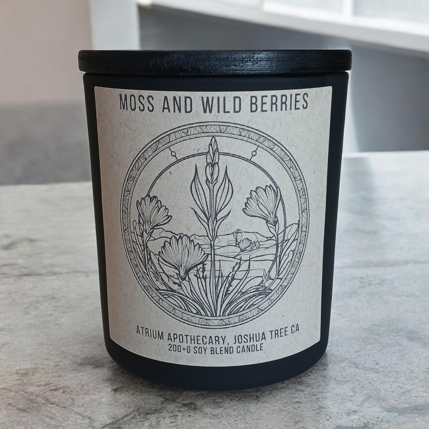 Moss and Wild Berries 10oz Soy Blend Candle